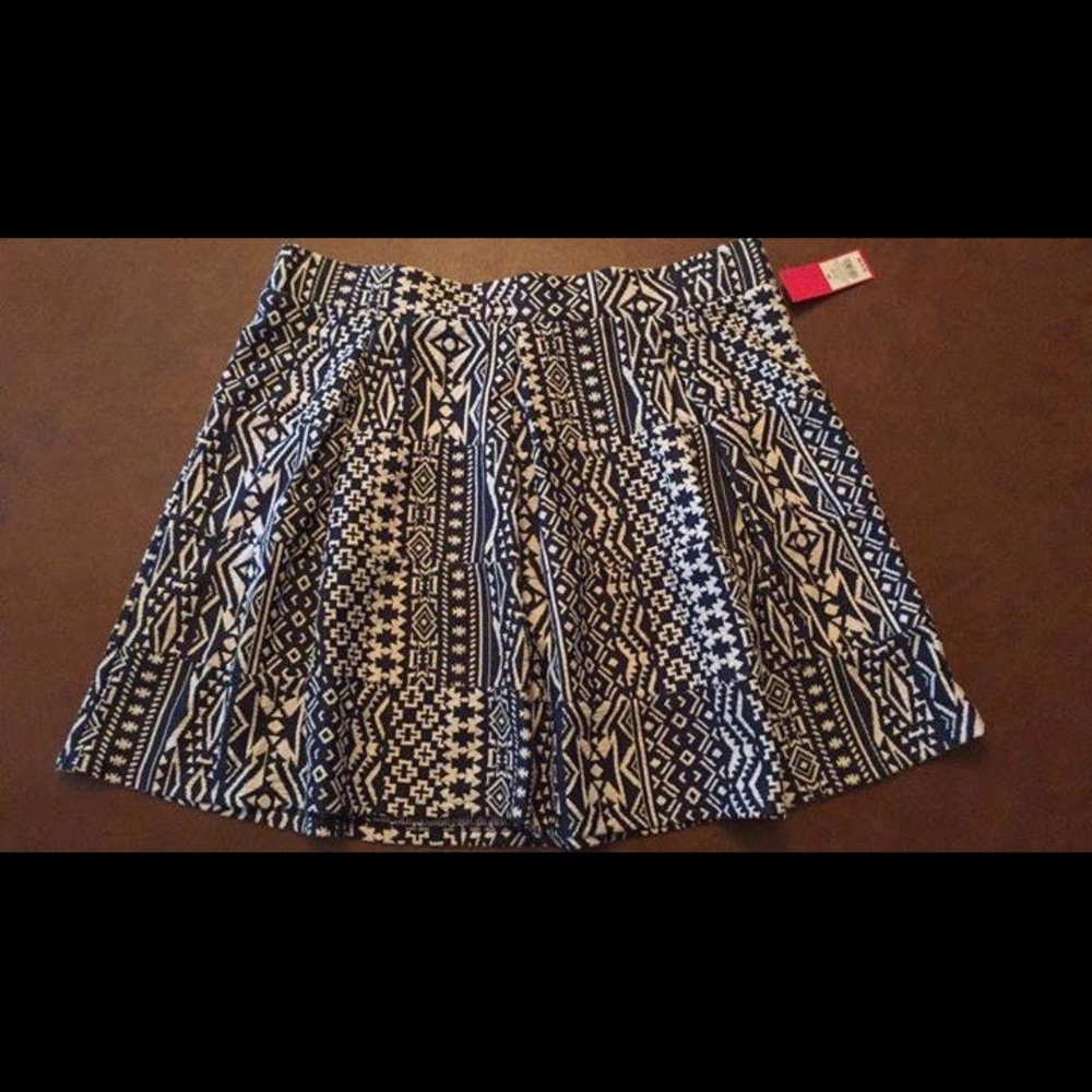 xhilaration Navy Blue Aztec Print Pleat Skirt NWT